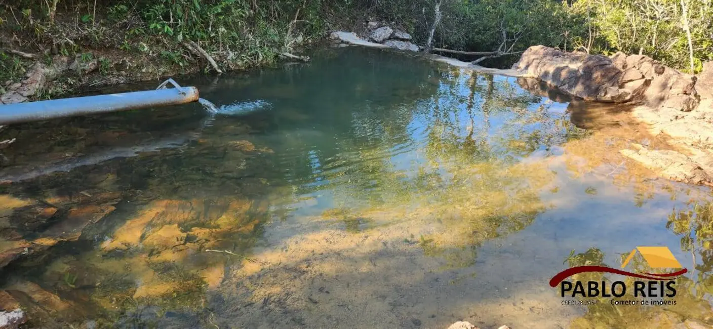 Foto 2 de Chácara com 3 quartos à venda, 290m2 em Monte Carmelo - MG