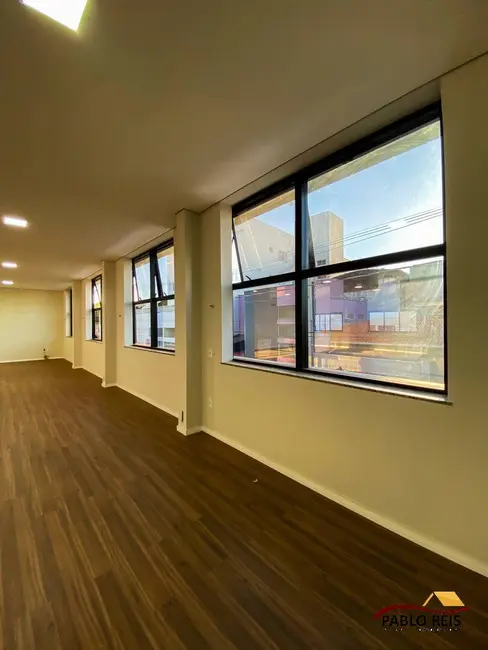 Foto 4 de Sala Comercial para alugar, 250m2 em Centro, Monte Carmelo - MG