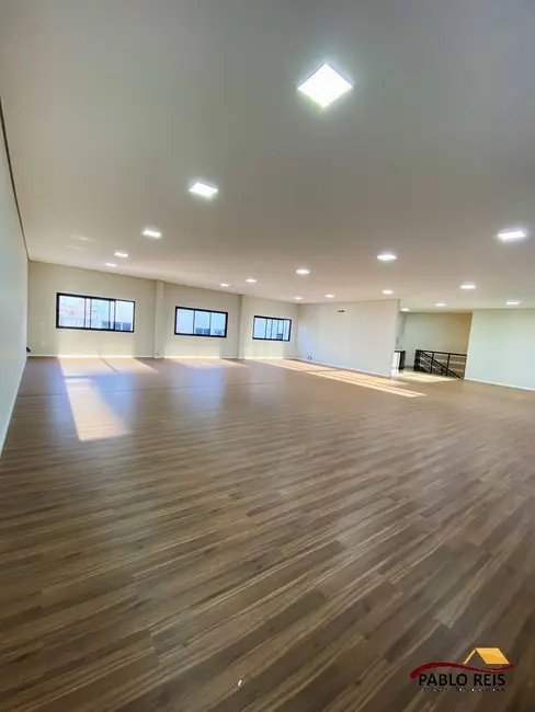 Foto 3 de Sala Comercial para alugar, 250m2 em Centro, Monte Carmelo - MG