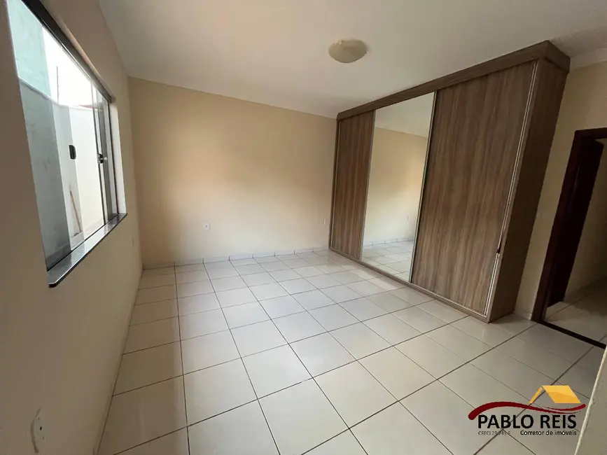 Casa com 3 quartos à venda, 360m2 em Monte Carmelo - MG - imagem 7 Foto 7 de Casa com 3 quartos à venda, 360m2 em Monte Carmelo - MG