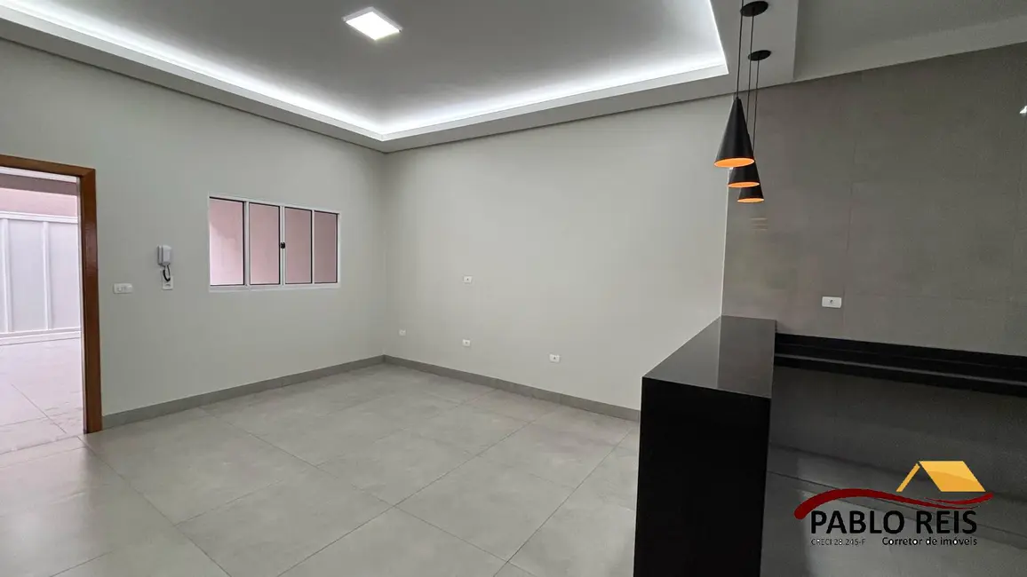 Casa com 3 quartos à venda, 240m2 em Monte Carmelo - MG - imagem 8 Foto 8 de Casa com 3 quartos à venda, 240m2 em Monte Carmelo - MG