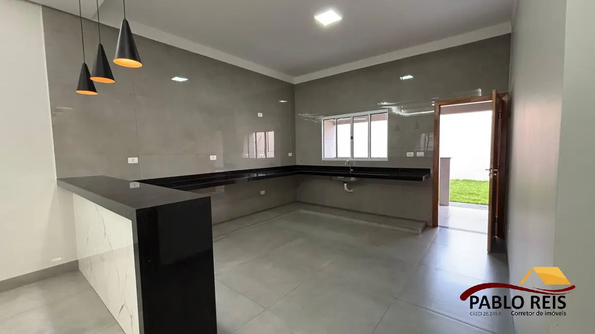 Casa com 3 quartos à venda, 240m2 em Monte Carmelo - MG - imagem 9 Foto 9 de Casa com 3 quartos à venda, 240m2 em Monte Carmelo - MG