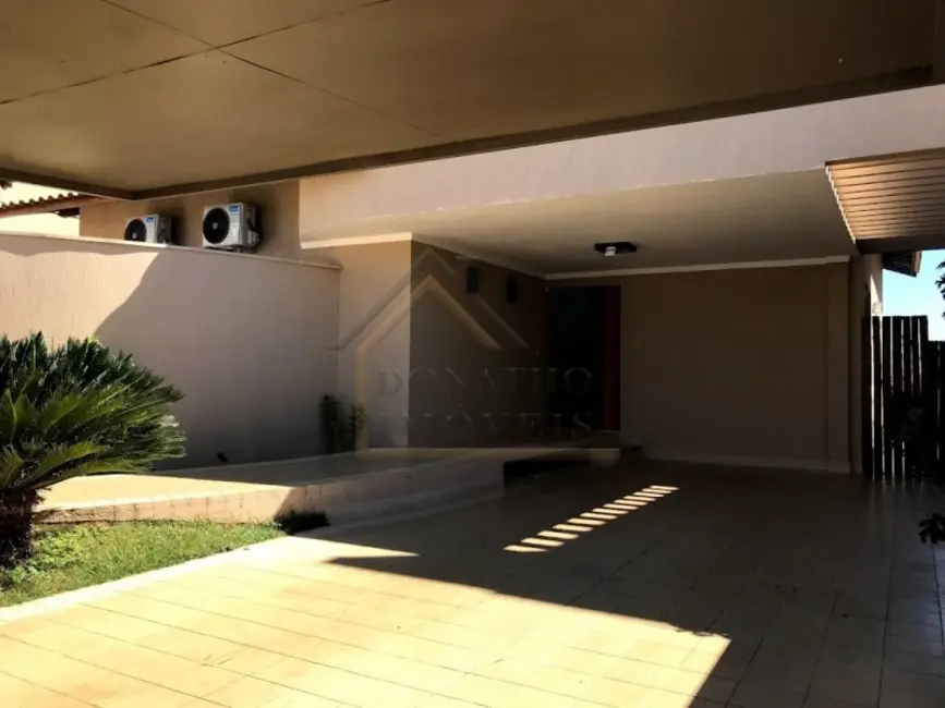 Casa com 4 quartos para alugar, 278m2 em City Ribeirão, Ribeirao Preto - SP - imagem 3 Foto 3 de Casa com 4 quartos para alugar, 278m2 em City Ribeirão, Ribeirao Preto - SP