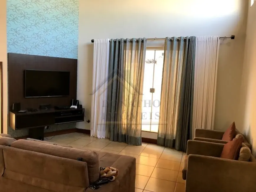 Casa com 4 quartos para alugar, 278m2 em City Ribeirão, Ribeirao Preto - SP - imagem 6 Foto 6 de Casa com 4 quartos para alugar, 278m2 em City Ribeirão, Ribeirao Preto - SP