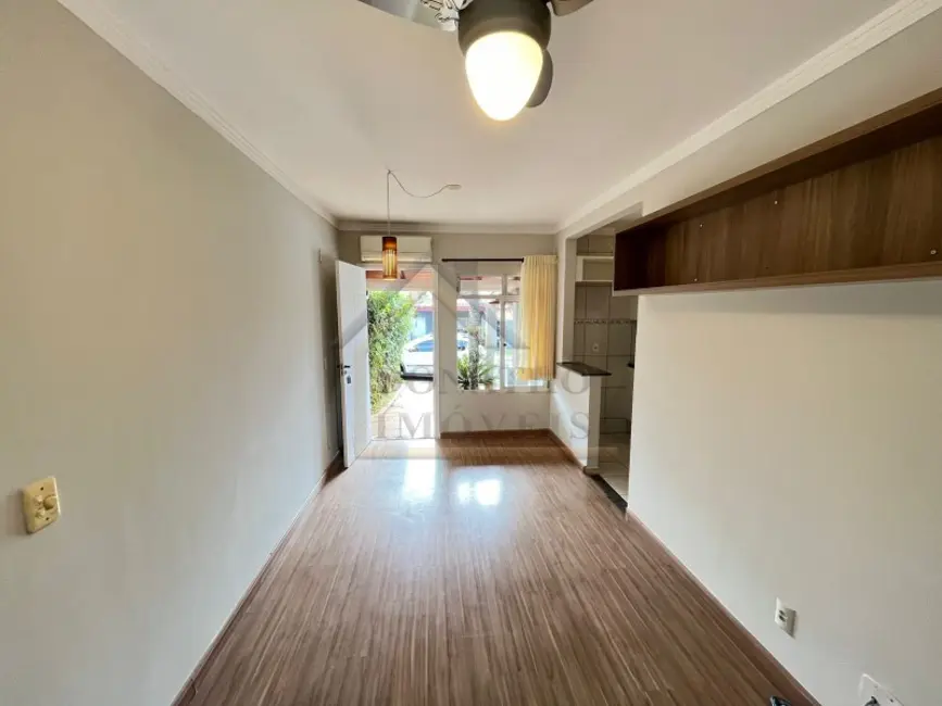 Casa de Condomínio com 3 quartos à venda, 90m2 em Ribeirao Preto - SP - imagem 3 Foto 3 de Casa de Condomínio com 3 quartos à venda, 90m2 em Ribeirao Preto - SP