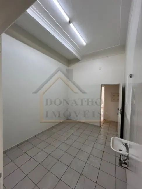 Sala Comercial para alugar, 305m2 em Centro, Ribeirao Preto - SP - imagem 9 Foto 9 de Sala Comercial para alugar, 305m2 em Centro, Ribeirao Preto - SP