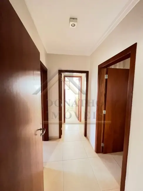 Apartamento para alugar, 142m2 em Jardim Irajá, Ribeirao Preto - SP - imagem 6 Foto 6 de Apartamento para alugar, 142m2 em Jardim Irajá, Ribeirao Preto - SP