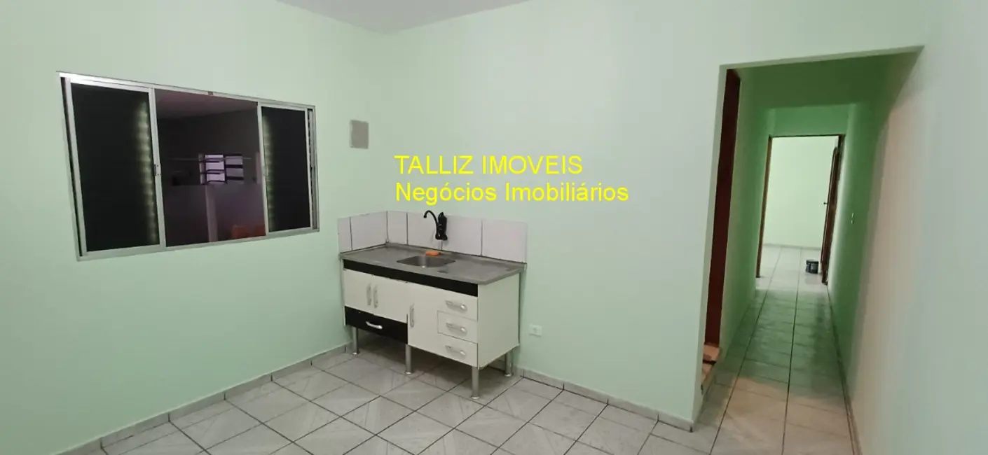 Casa com 1 quarto para alugar, 65m2 em Jardim São Luís, São Paulo - SP - imagem 1 Foto 1 de Casa com 1 quarto para alugar, 65m2 em Jardim São Luís, São Paulo - SP