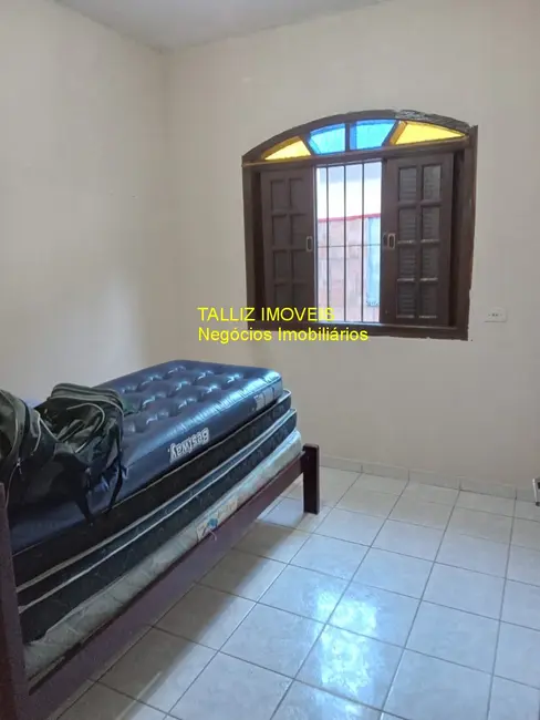 Casa com 3 quartos à venda e para alugar, 270m2 em Caraguatatuba - SP - imagem 5 Foto 5 de Casa com 3 quartos à venda e para alugar, 270m2 em Caraguatatuba - SP