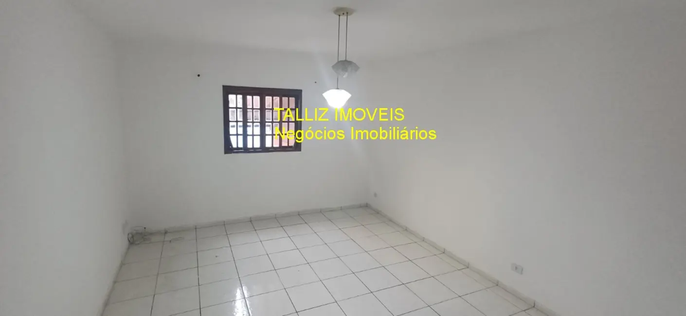 Casa com 2 quartos à venda, 180m2 em Jardim Guaciara, Taboao Da Serra - SP - imagem 8 Foto 8 de Casa com 2 quartos à venda, 180m2 em Jardim Guaciara, Taboao Da Serra - SP