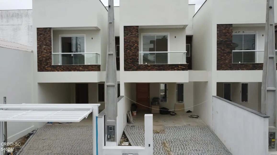 Foto 3 de Casa com 3 quartos à venda, 150m2 em Anita Garibaldi, Joinville - SC