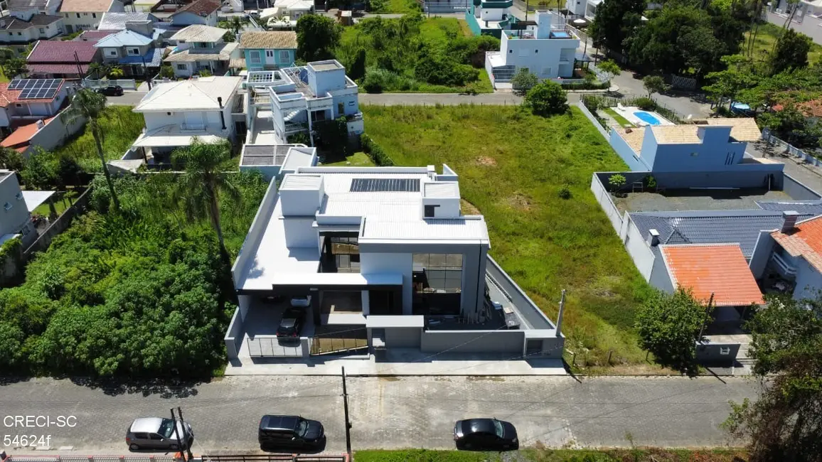 Foto 4 de Casa com 6 quartos à venda, 433m2 em Sao Francisco Do Sul - SC