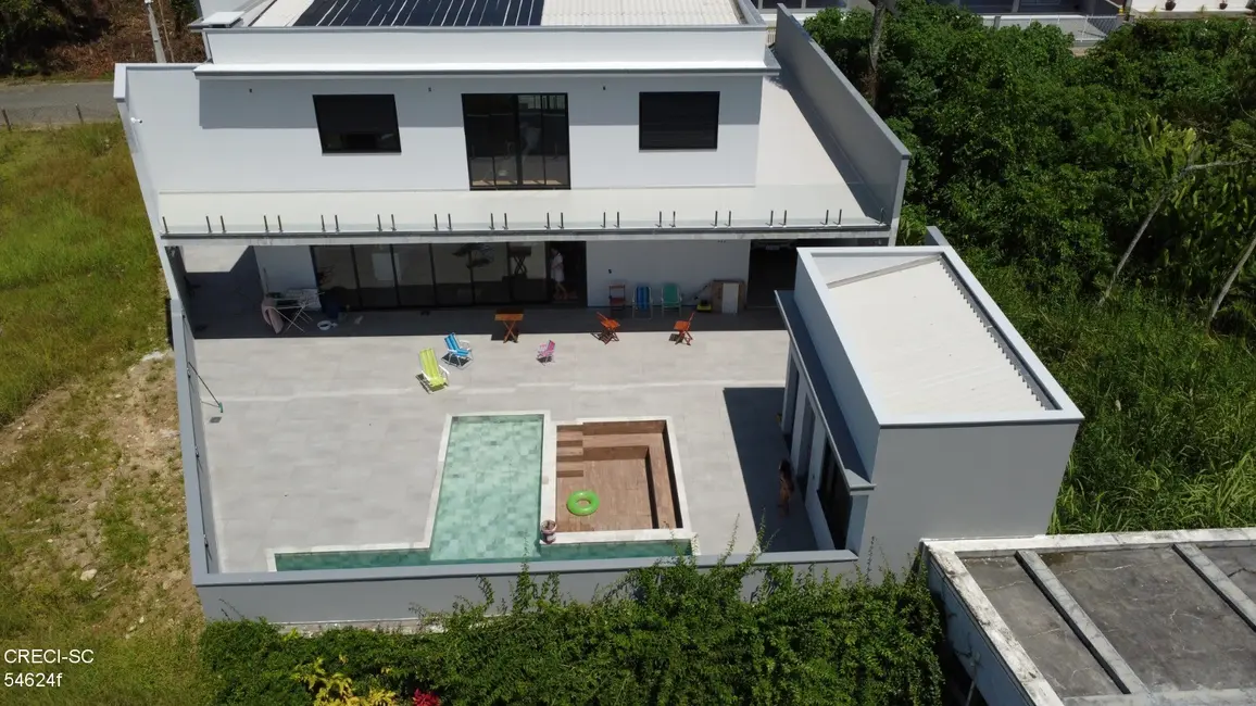 Foto 6 de Casa com 6 quartos à venda, 433m2 em Sao Francisco Do Sul - SC