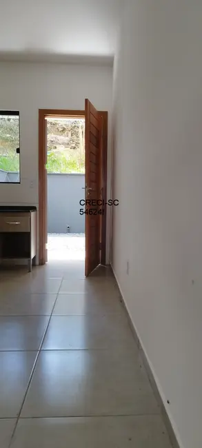 Foto 9 de Casa com 2 quartos à venda, 71m2 em Parque Guarani, Joinville - SC