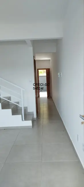 Foto 8 de Casa com 2 quartos à venda, 71m2 em Parque Guarani, Joinville - SC