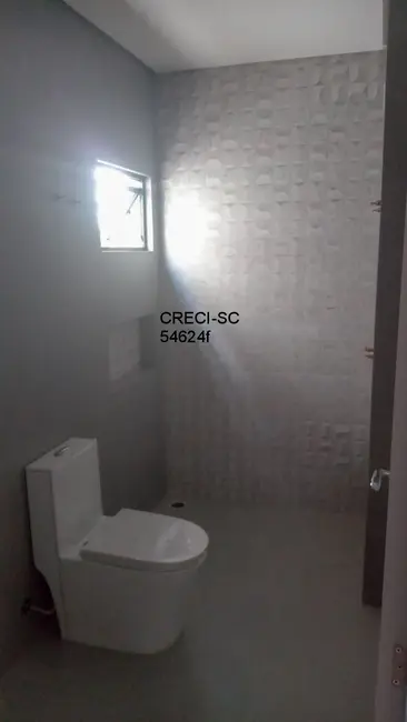 Casa com 3 quartos à venda, 166m2 em Saguaçu, Joinville - SC - imagem 5 Foto 5 de Casa com 3 quartos à venda, 166m2 em Saguaçu, Joinville - SC