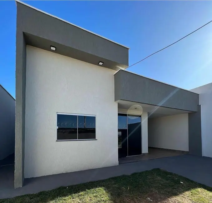 Foto 1 de Casa com 2 quartos à venda, 65m2 em Arapora - MG
