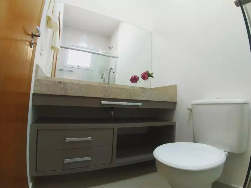 Foto 8 de Casa com 2 quartos à venda, 74m2 em Arapora - MG