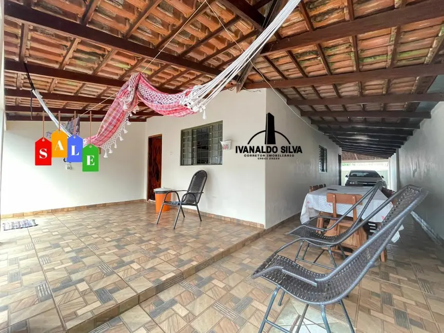 Foto 3 de Casa com 3 quartos à venda, 280m2 em Arapora - MG