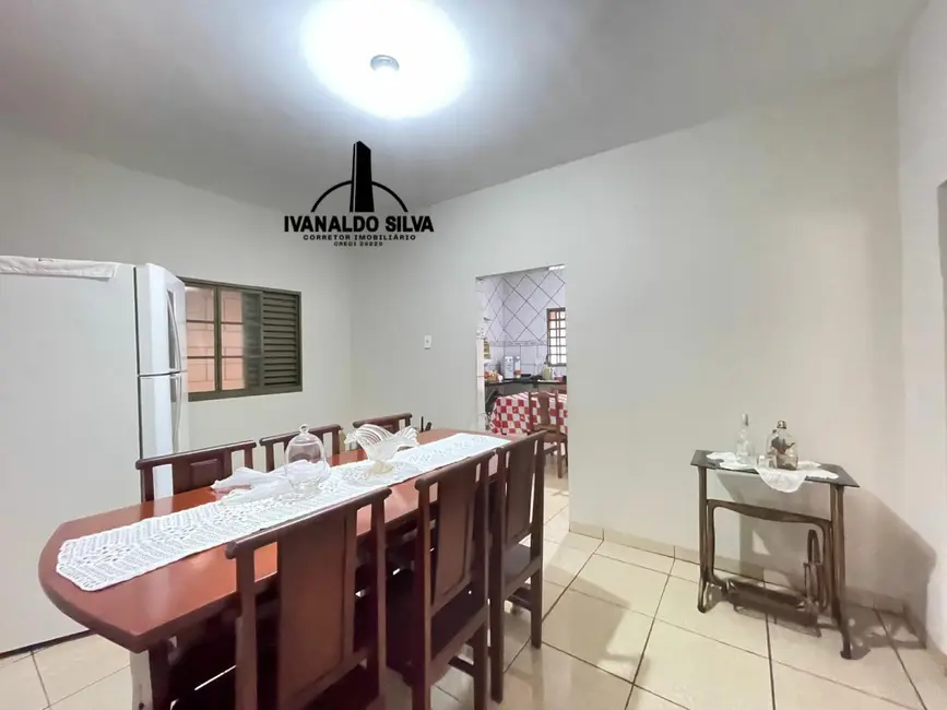 Foto 6 de Casa com 3 quartos à venda, 280m2 em Arapora - MG