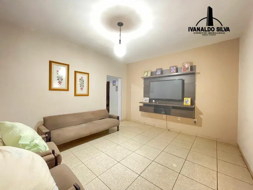 Foto 7 de Casa com 3 quartos à venda, 280m2 em Arapora - MG