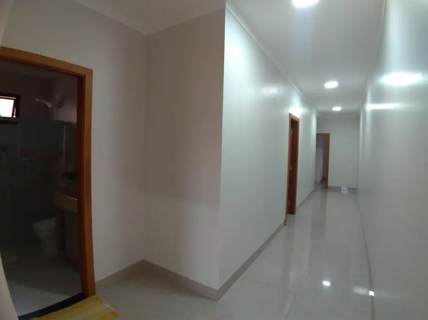 Foto 7 de Casa com 3 quartos à venda, 241m2 em Itumbiara - GO