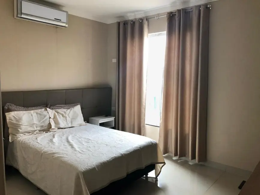 Foto 7 de Casa com 4 quartos à venda, 218m2 em Itumbiara - GO