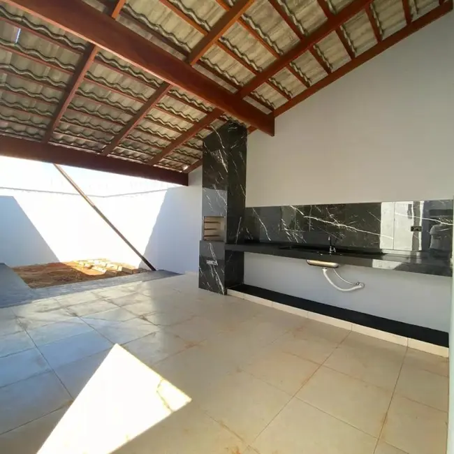 Foto 4 de Casa com 3 quartos à venda em Itumbiara - GO