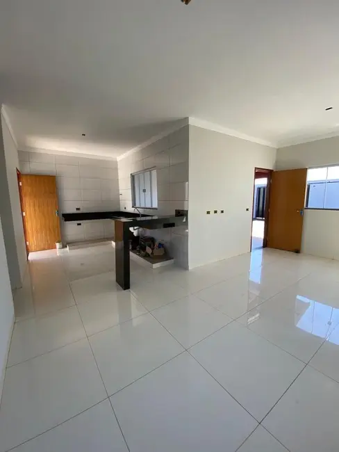 Foto 3 de Casa com 3 quartos à venda em Itumbiara - GO