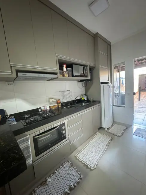 Foto 5 de Casa com 3 quartos à venda, 130m2 em Itumbiara - GO