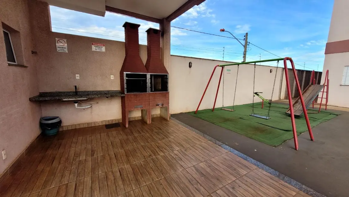Foto 2 de Apartamento com 2 quartos à venda em Itumbiara - GO