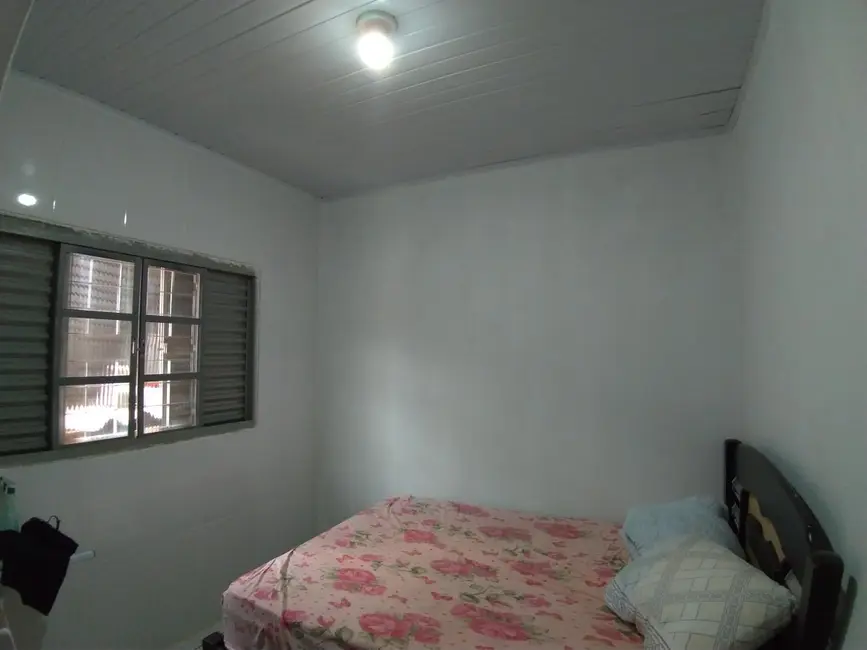 Foto 9 de Casa com 2 quartos à venda, 200m2 em Arapora - MG