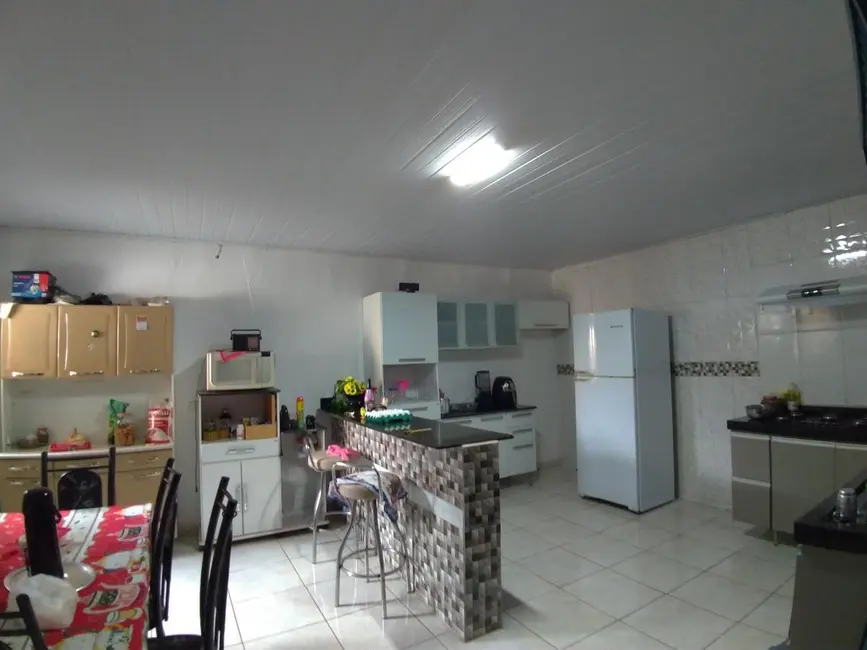 Foto 3 de Casa com 2 quartos à venda, 200m2 em Arapora - MG