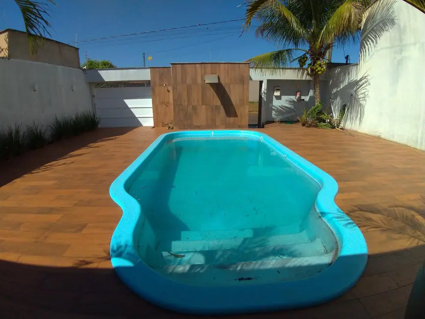 Foto 1 de Casa à venda, 100m2 em Arapora - MG