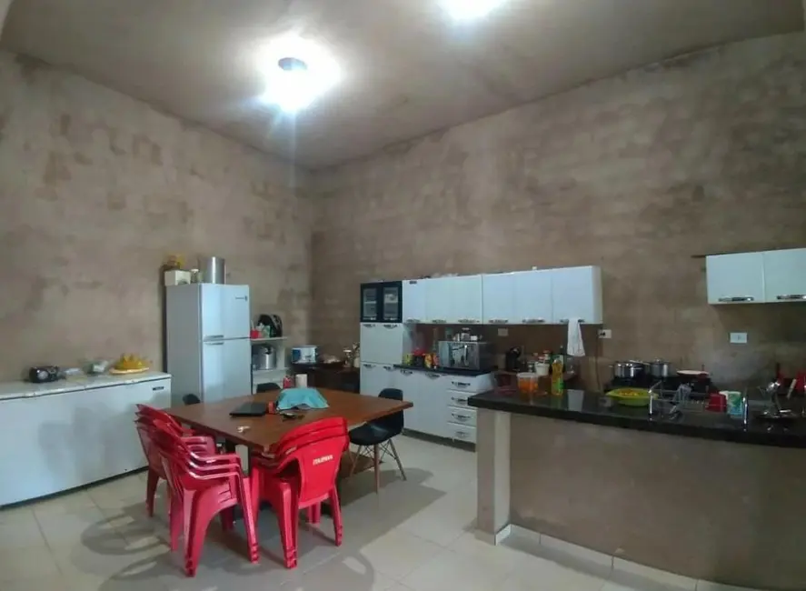 Casa com 2 quartos à venda, 100m2 em Itumbiara - GO - imagem 3 Foto 3 de Casa com 2 quartos à venda, 100m2 em Itumbiara - GO