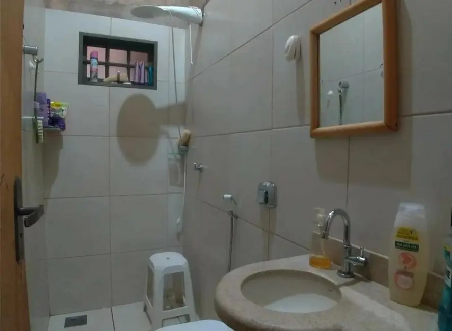 Casa com 2 quartos à venda, 100m2 em Itumbiara - GO - imagem 9 Foto 9 de Casa com 2 quartos à venda, 100m2 em Itumbiara - GO