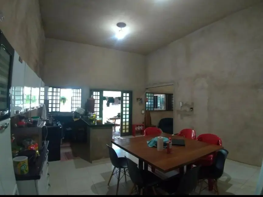 Casa com 2 quartos à venda, 100m2 em Itumbiara - GO - imagem 4 Foto 4 de Casa com 2 quartos à venda, 100m2 em Itumbiara - GO