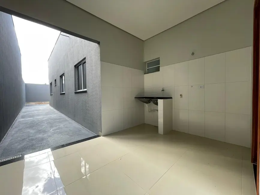 Casa com 3 quartos à venda, 75m2 em Itumbiara - GO - imagem 4 Foto 4 de Casa com 3 quartos à venda, 75m2 em Itumbiara - GO