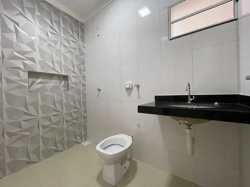 Casa com 3 quartos à venda, 75m2 em Itumbiara - GO - imagem 7 Foto 7 de Casa com 3 quartos à venda, 75m2 em Itumbiara - GO