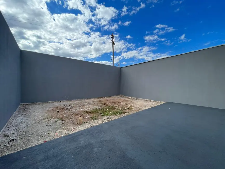 Foto 3 de Casa com 3 quartos à venda em Itumbiara - GO