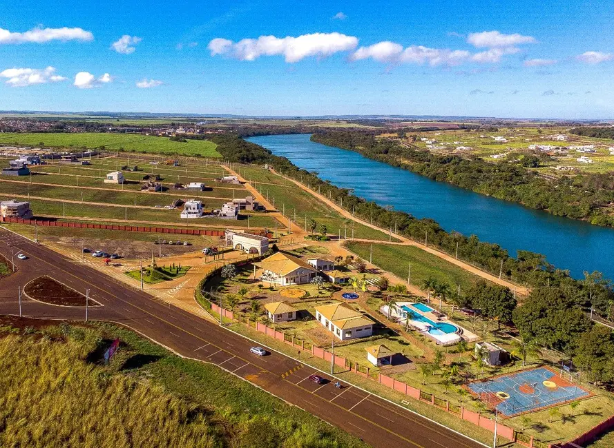 Terreno / Lote à venda em Arapora - MG - imagem 1 Foto 1 de Terreno / Lote à venda em Arapora - MG