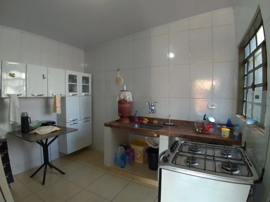 Foto 3 de Casa com 2 quartos à venda, 90m2 em Itumbiara - GO