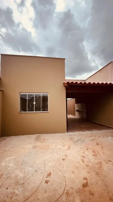 Foto 2 de Casa com 2 quartos à venda em Itumbiara - GO