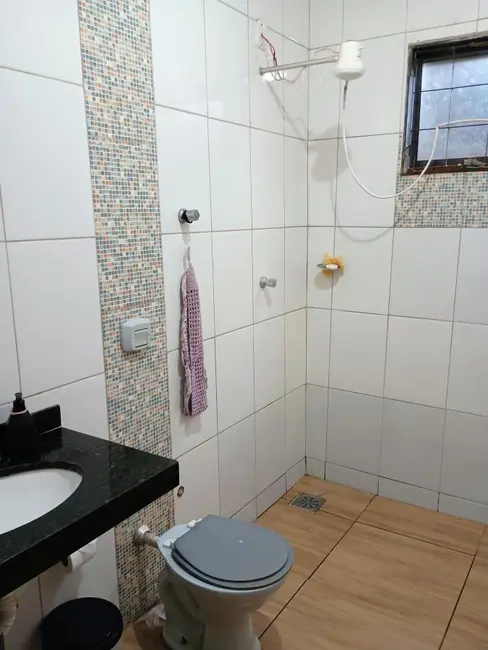 Foto 6 de Casa com 2 quartos à venda, 70m2 em Arapora - MG