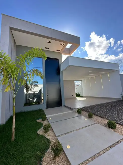 Foto 2 de Casa com 3 quartos à venda, 176m2 em Itumbiara - GO