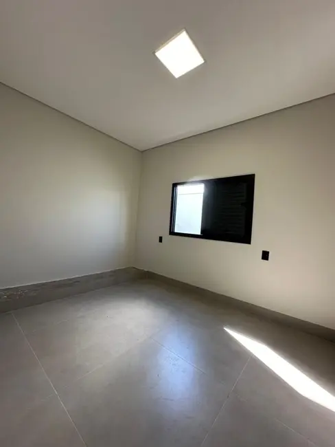 Casa com 3 quartos à venda, 176m2 em Itumbiara - GO - imagem 9 Foto 9 de Casa com 3 quartos à venda, 176m2 em Itumbiara - GO