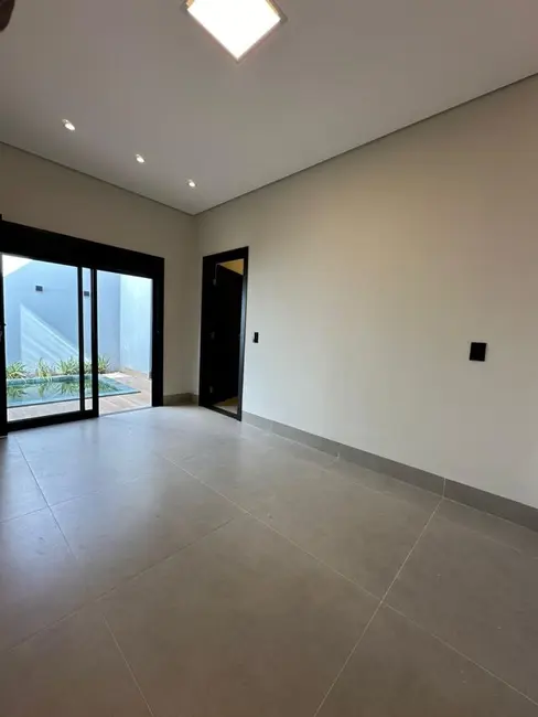Casa com 3 quartos à venda, 176m2 em Itumbiara - GO - imagem 7 Foto 7 de Casa com 3 quartos à venda, 176m2 em Itumbiara - GO