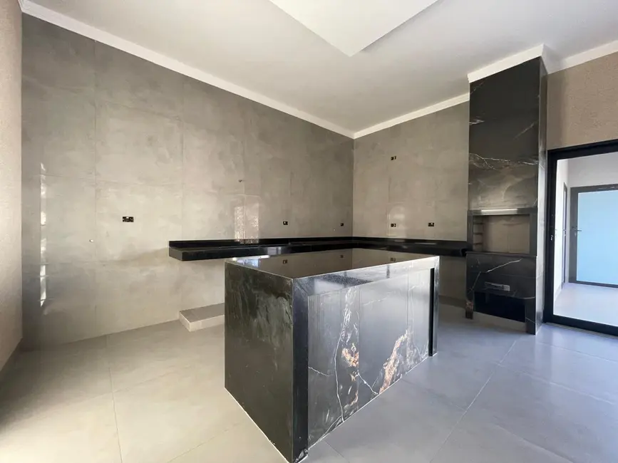 Foto 6 de Casa com 3 quartos à venda, 210m2 em Itumbiara - GO