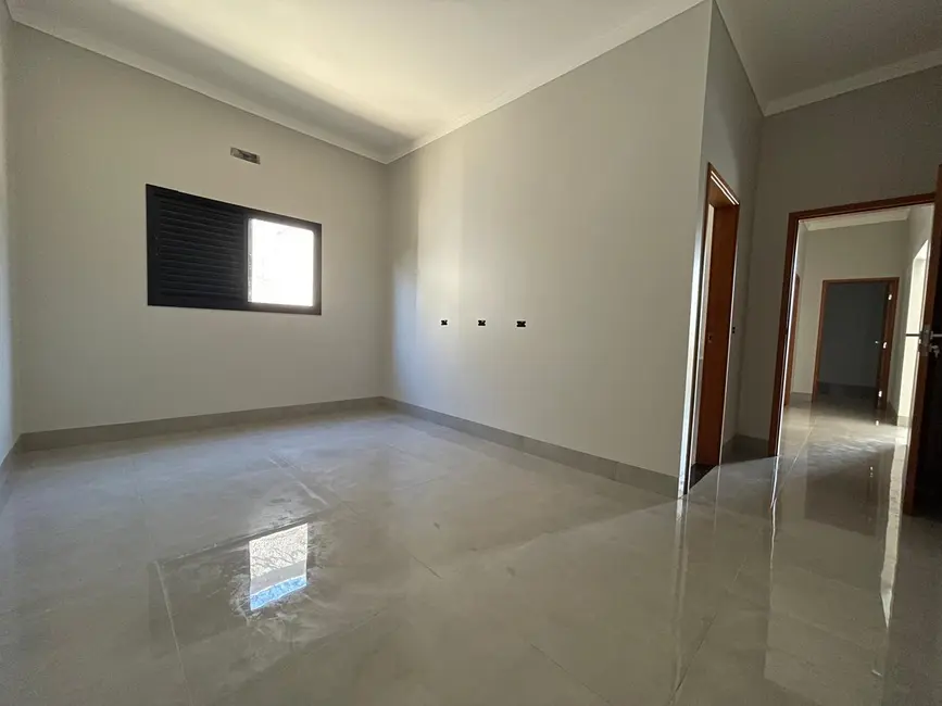 Foto 8 de Casa com 3 quartos à venda, 210m2 em Itumbiara - GO