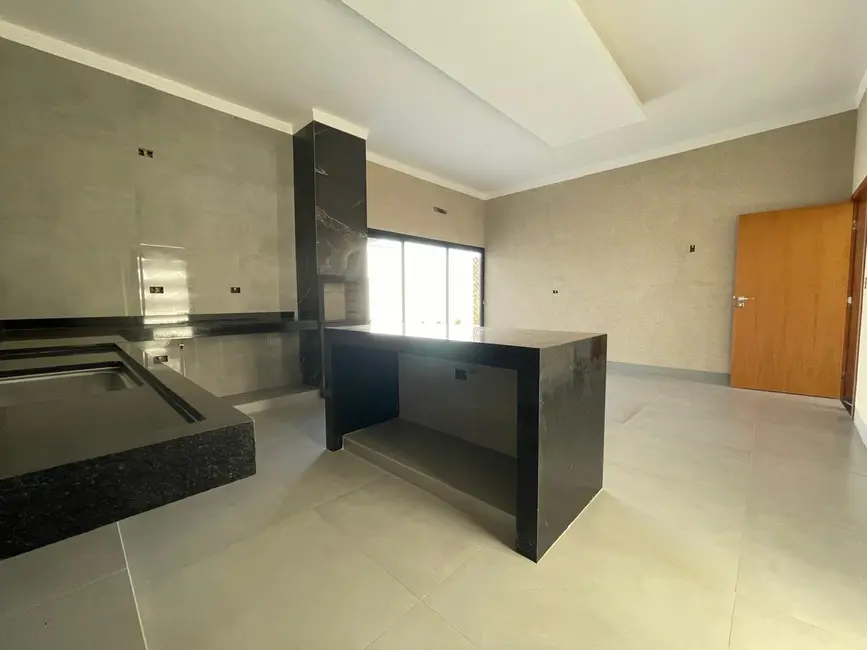 Foto 5 de Casa com 3 quartos à venda, 210m2 em Itumbiara - GO
